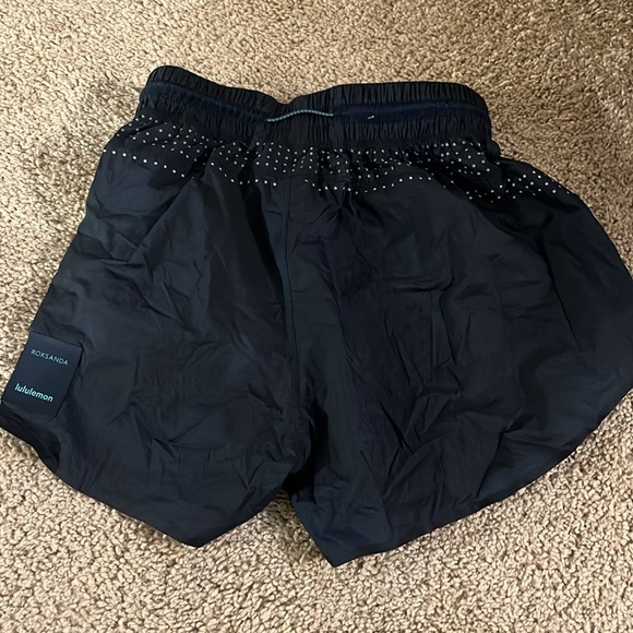 Lululemon Roksanda shorts - Picture 2 of 2